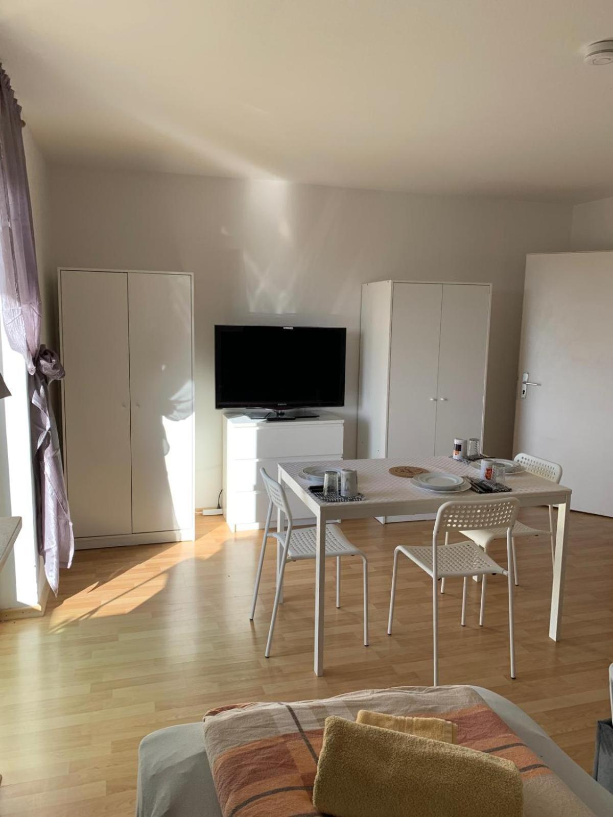 ZV-Scholtz Monteurswohnungen Burgkirchen an der Alz Exterior foto